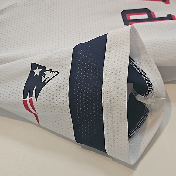 RARE NFL PINK Victoria's Secret Patriots Mesh Jersey Shortsleeve V-neck Womens L - Picture 4 of 10